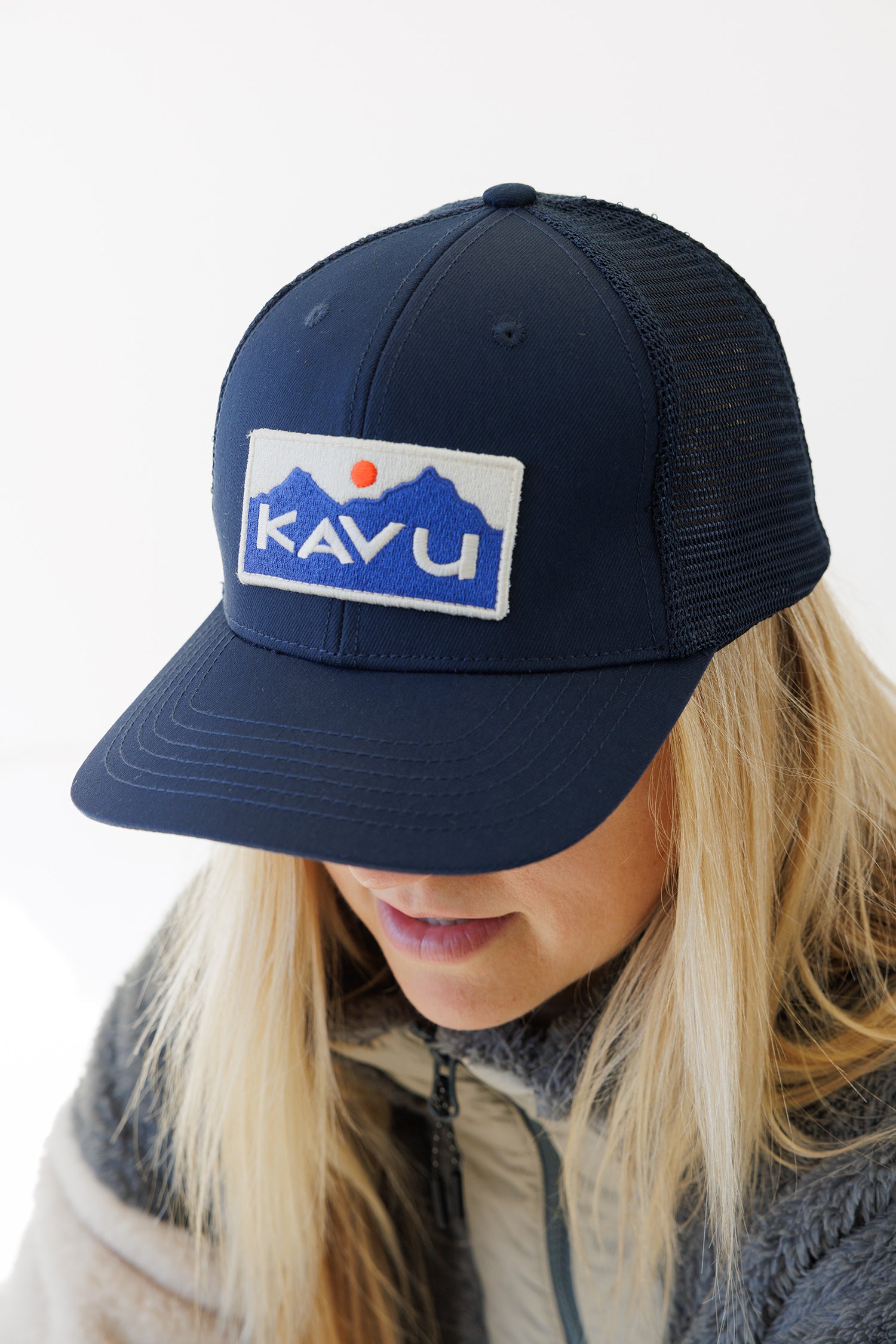 Above Standard – KAVU.com