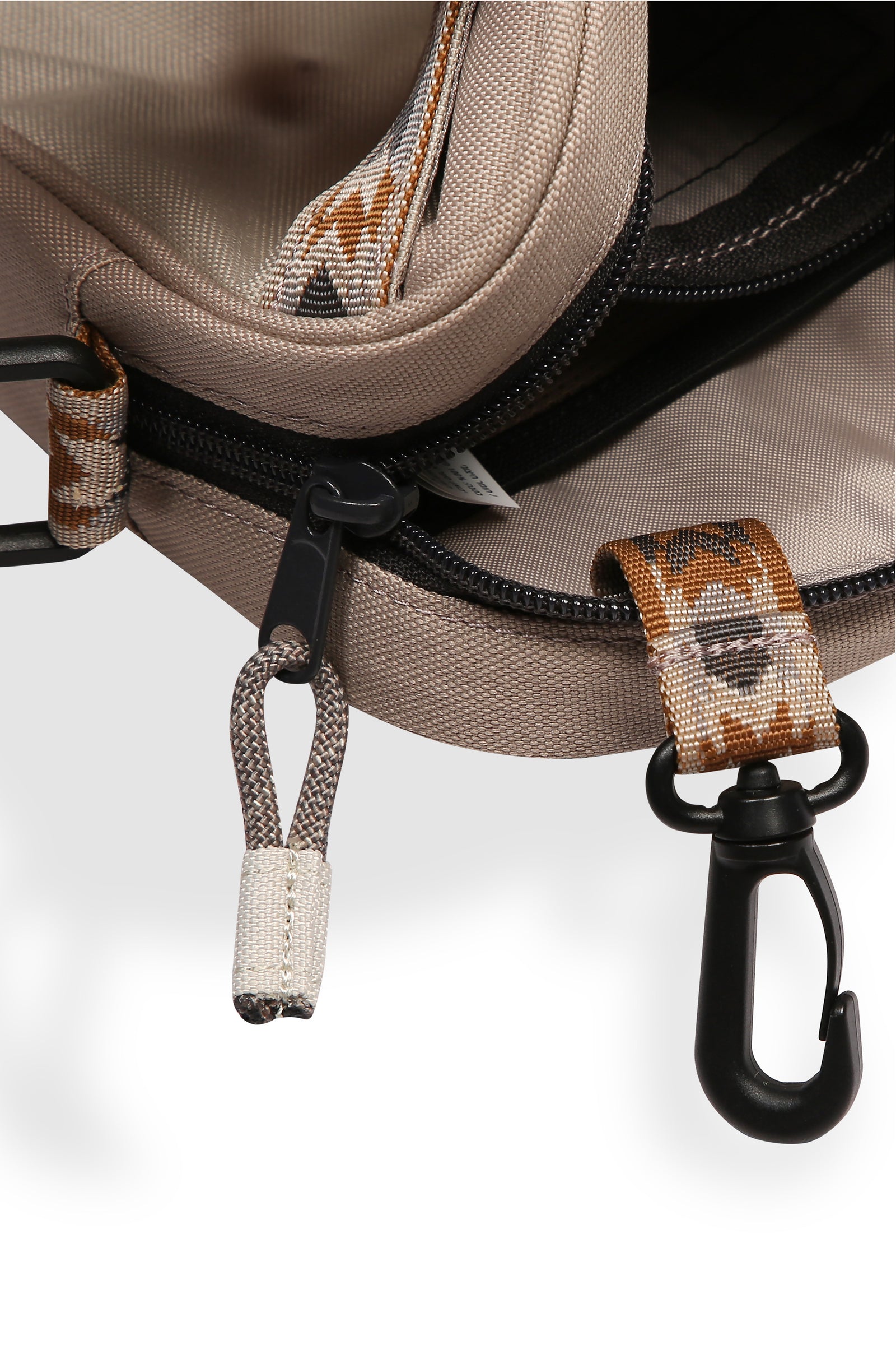 Globetrot – KAVU.com